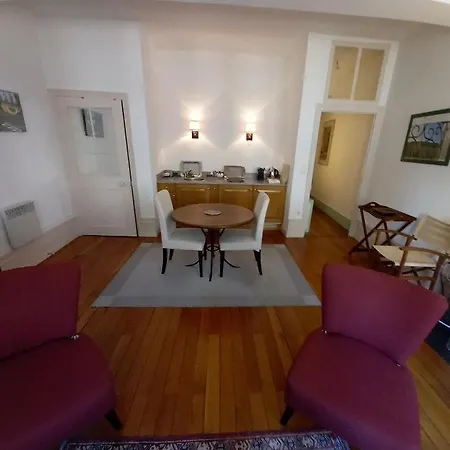 Beaune City Suite 본느