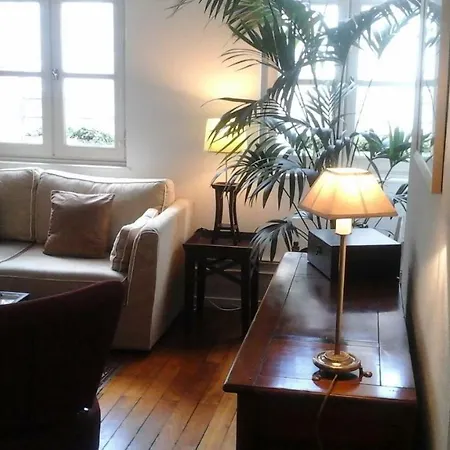 Beaune City Suite Apartamento *